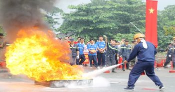 Để “qua mặt” cảnh sát phòng cháy chữa cháy Để “qua mặt” cảnh sát phòng cháy chữa cháy